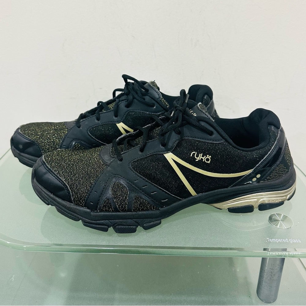 Ryka Women's Size 12 Vida RZV Black / Gold Sparkle Pre-Owned Athletic Sneaker